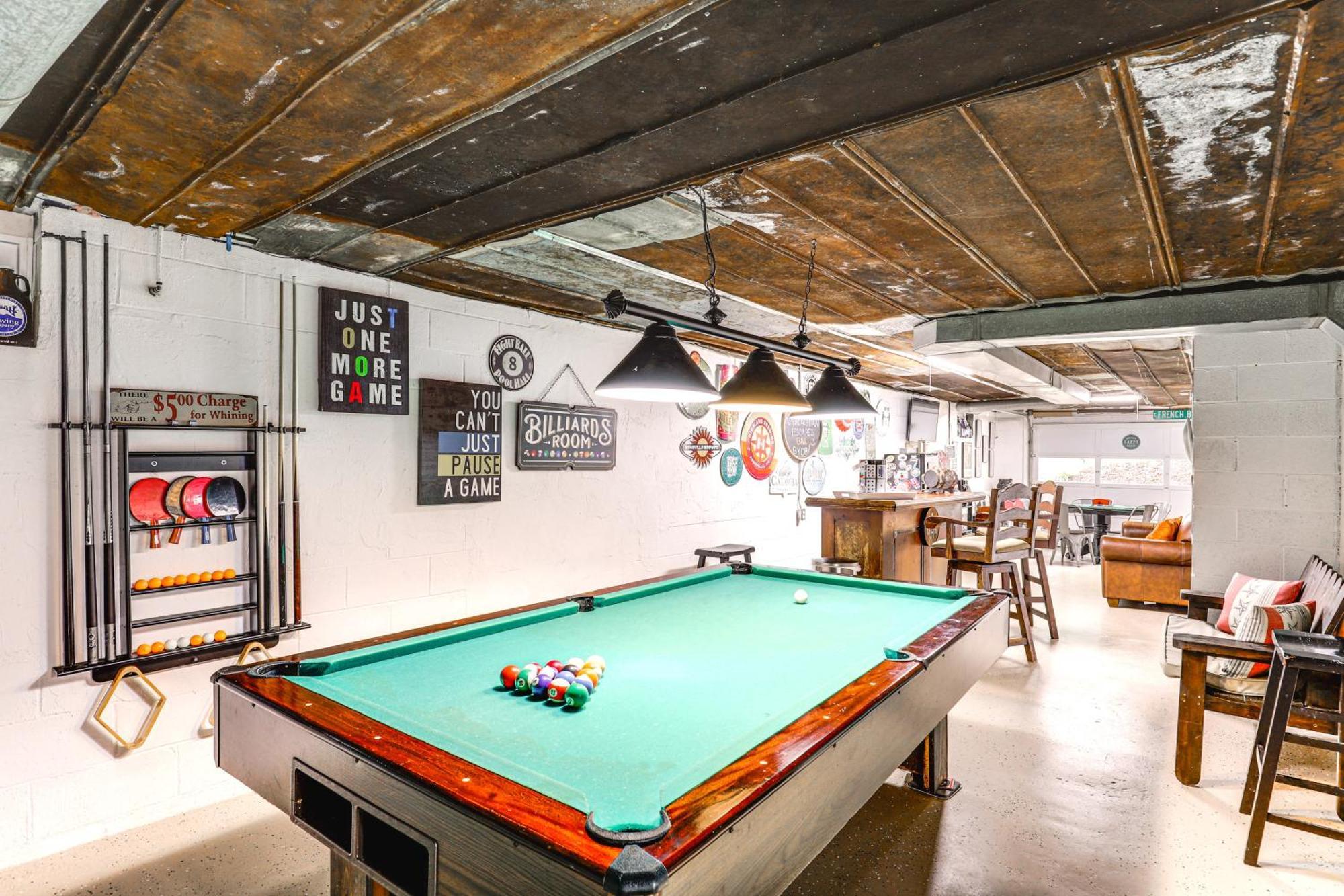 Updated Marshall Home With Fire Pit And Game Room! Eksteriør billede